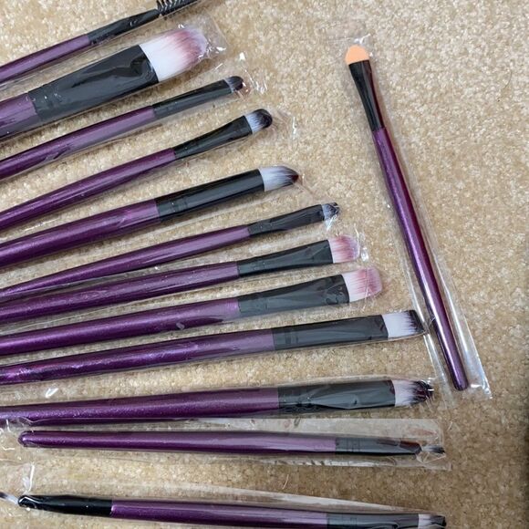 Bundle of Makeup Brushes - 20 items NEW - Picture 5 of 7